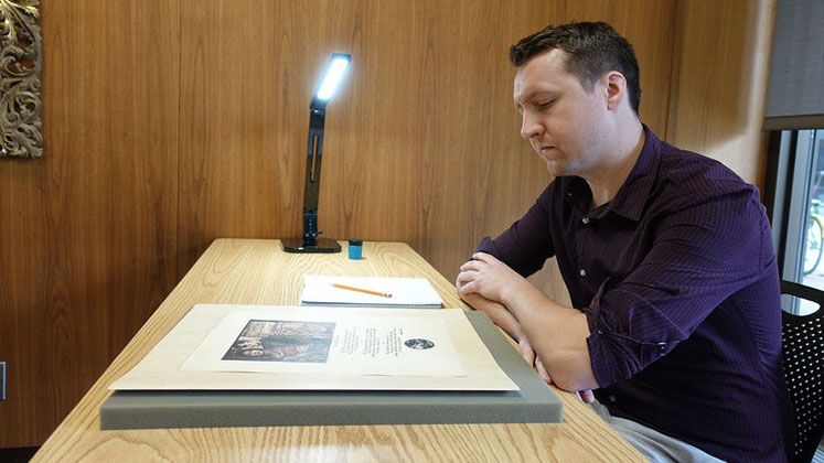 The Keough-Naughton Library Research Award in Irish Studies welcomes first recipient to campus