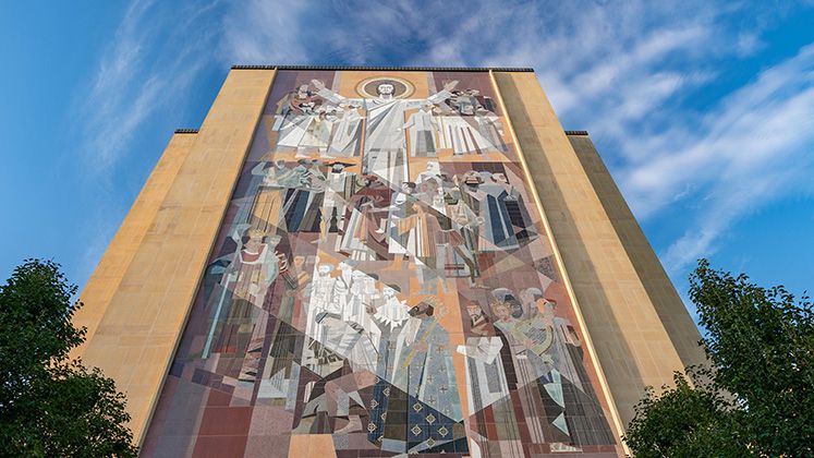 Hesburgh Libraries Year in Review 2018