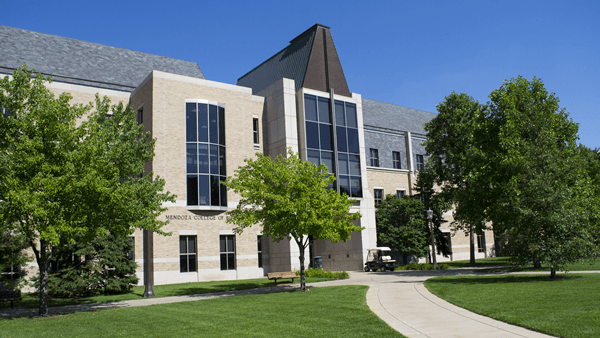 A scene that depicts Thomas Mahaffey, Jr. Business Library